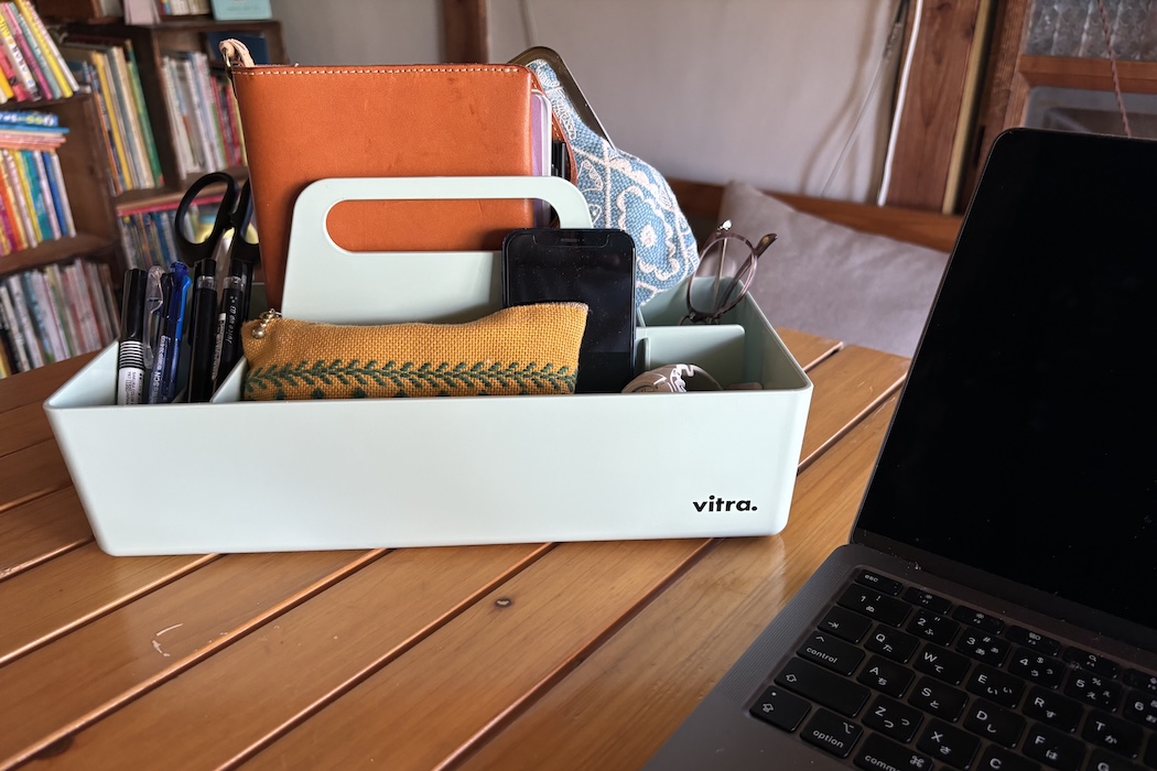 Vol.4  使いやすくてオシャレに整う“見せる収納”  VitraのToolBox